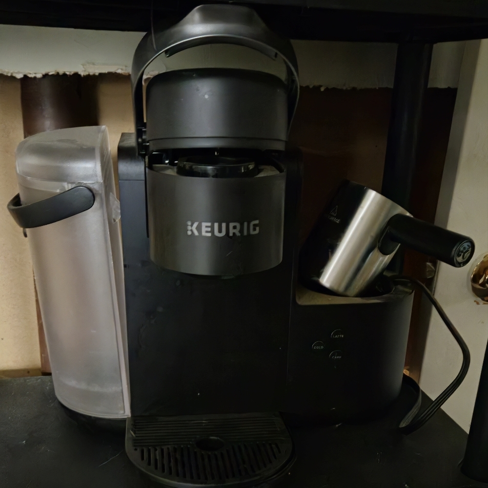Keurig® K-Cafe™ Single Serve Coffee, Latte & Cappuccino Maker with Milk Frother - Picture 1 of 2